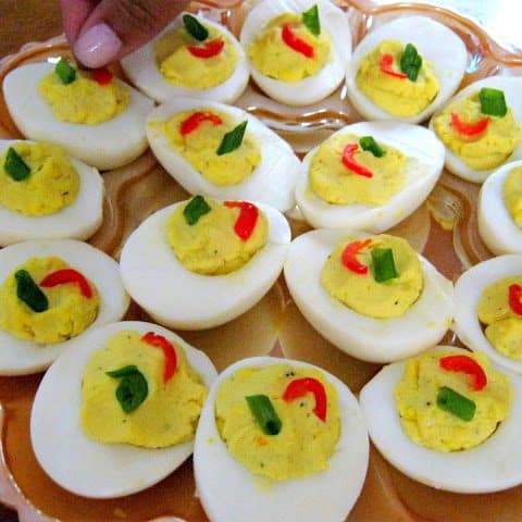 Ashley's Deviled Eggs - Alica's Pepperpot