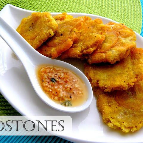 Tostones with a Garlic Dipping Sauce