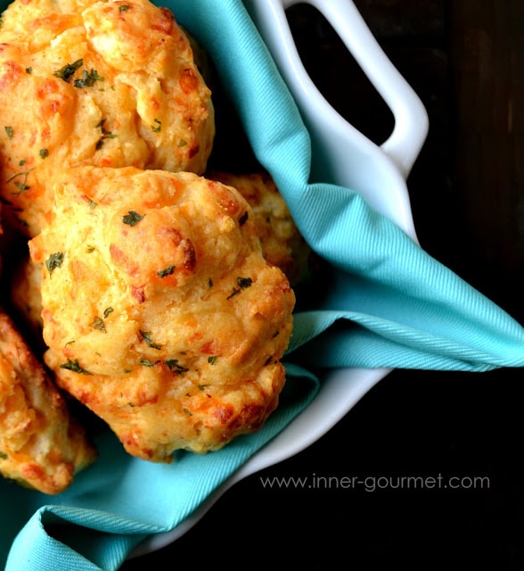 Red Lobster's Cheddar Biscuit Recipe + An Update - Alica's Pepper Pot