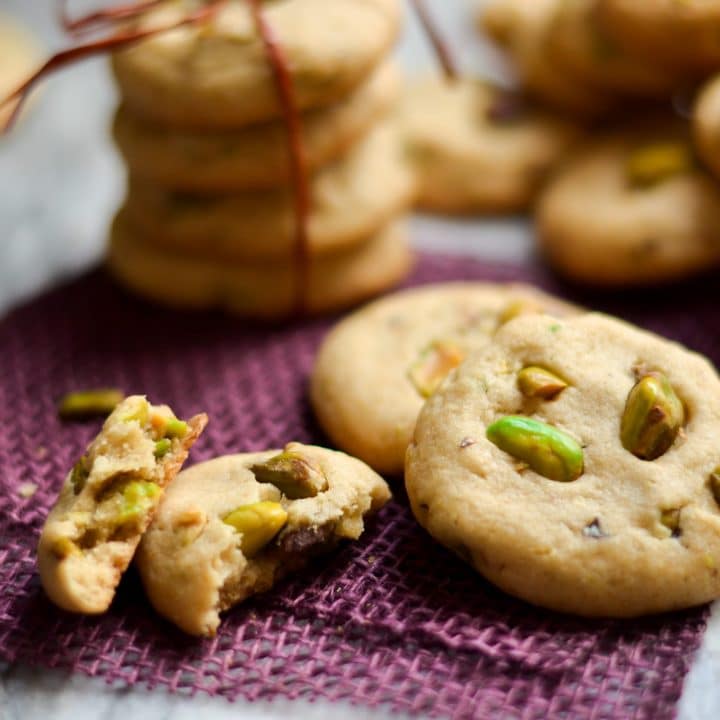 Pistachio Cookies - Alica's Pepperpot