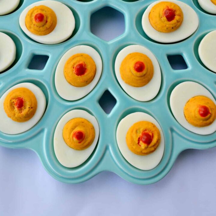 Spice up your Easter:  Sriracha Deviled Eggs