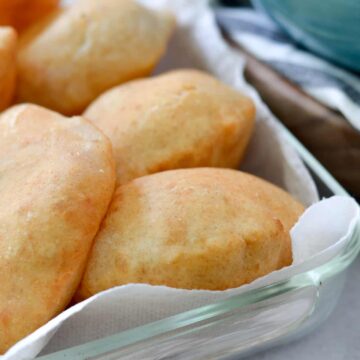 This is a photo of guyanese bakes in a glass dish.