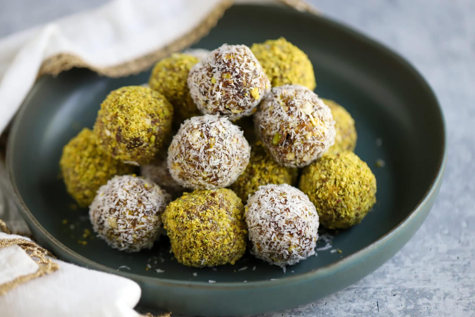 Date nut balls Alica's Pepperpot