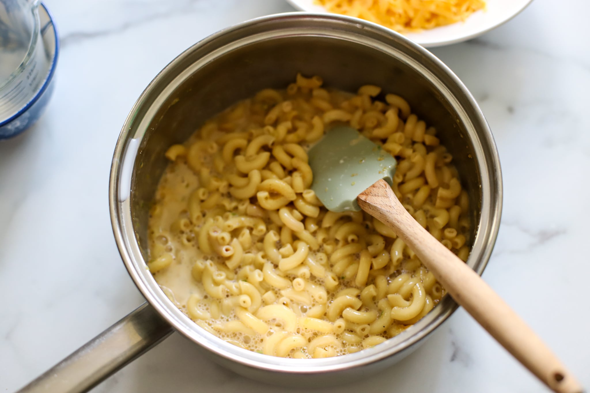 macaroni pie mixture in a pot