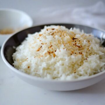 Toasted coconut rice